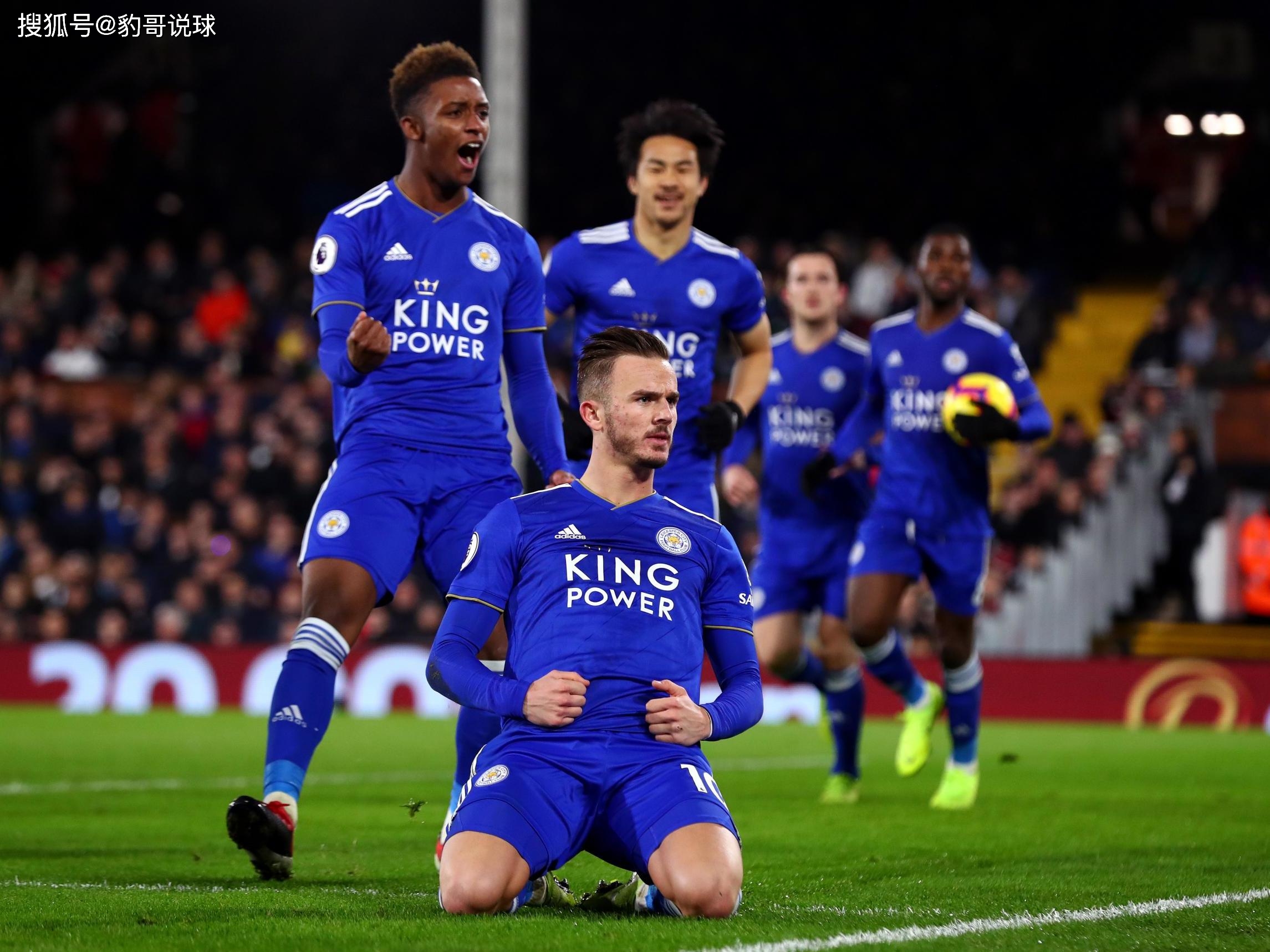 两端展现出 两端展现出